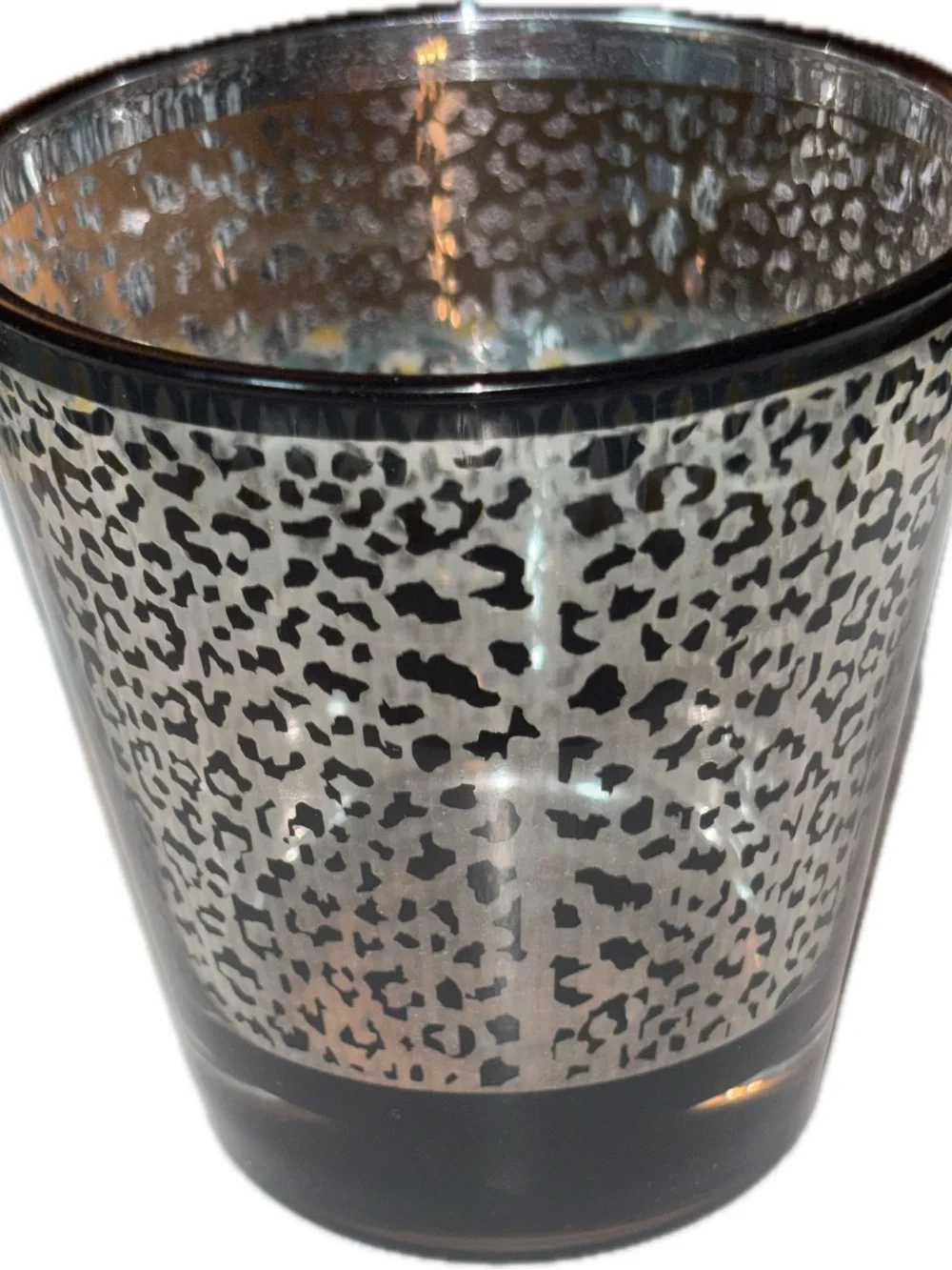 Handmade candle in Ceramic Mug with Multicolor High-Heel Pattern - White